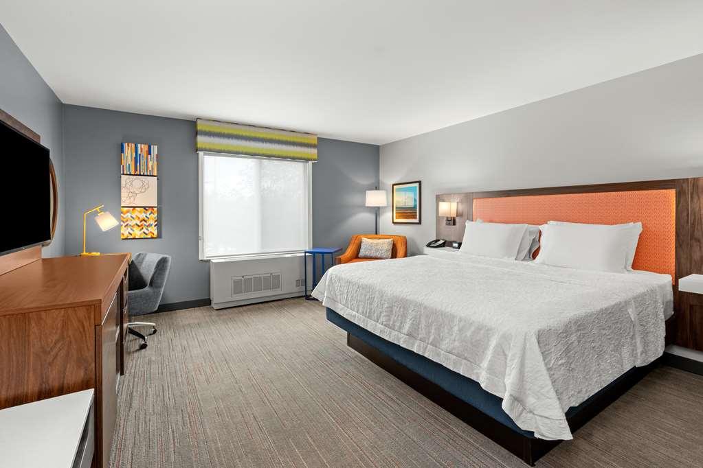 Hampton Inn & Suites Fairbanks Room photo